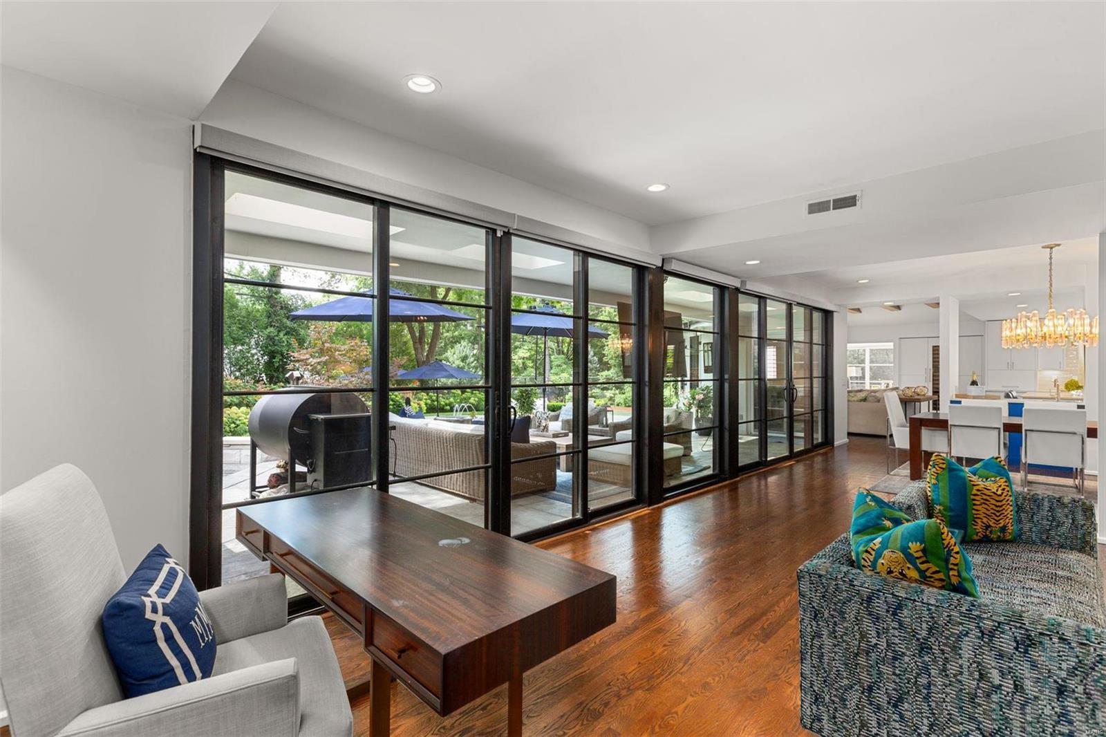 Greenbriar Lts 14 & 16 & Lt Pt 12 & - Residential