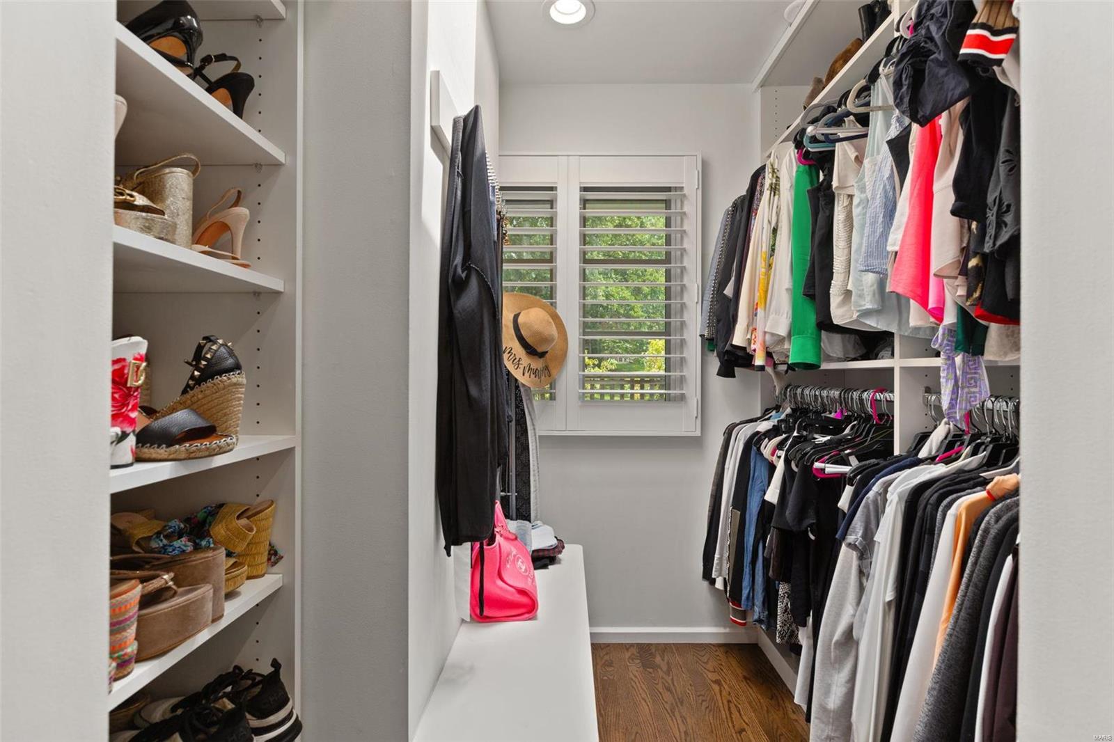 Greenbriar Lts 14 & 16 & Lt Pt 12 & - Residential