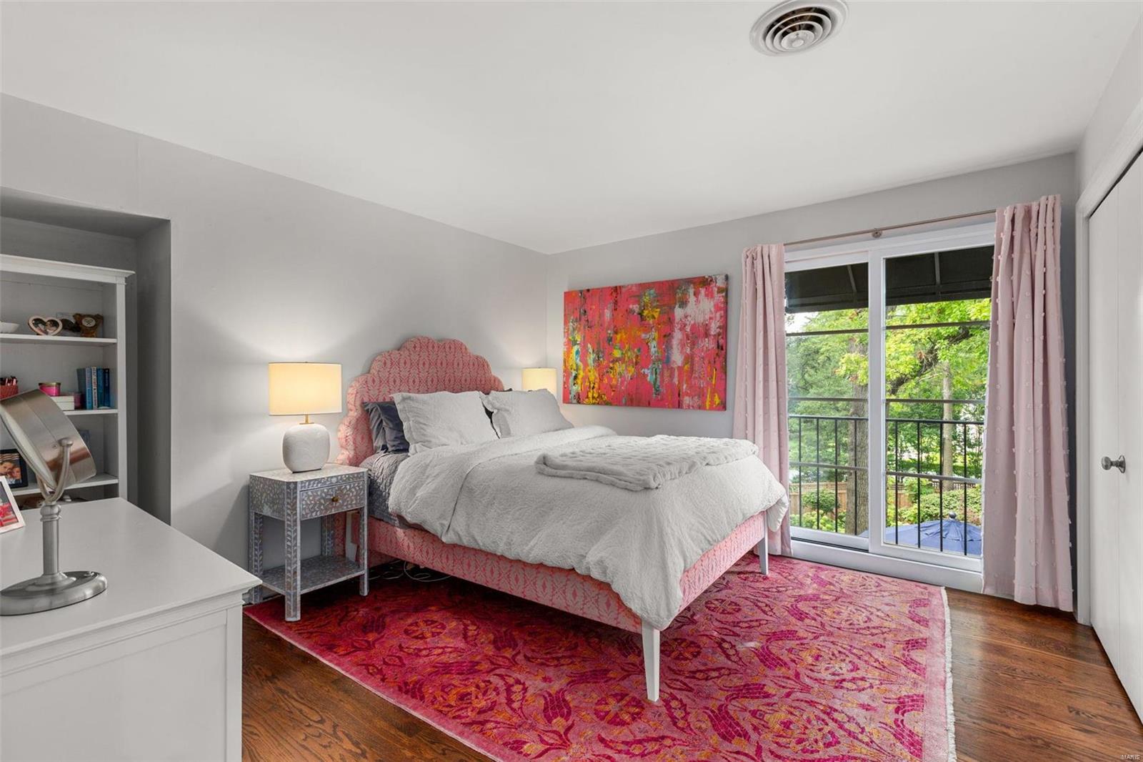 Greenbriar Lts 14 & 16 & Lt Pt 12 & - Residential