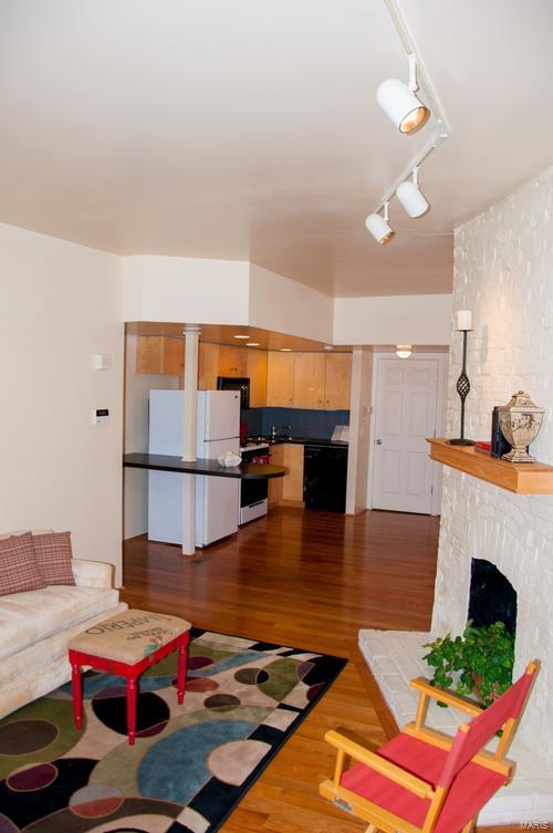 North Boyle Avenue Condos - Residential