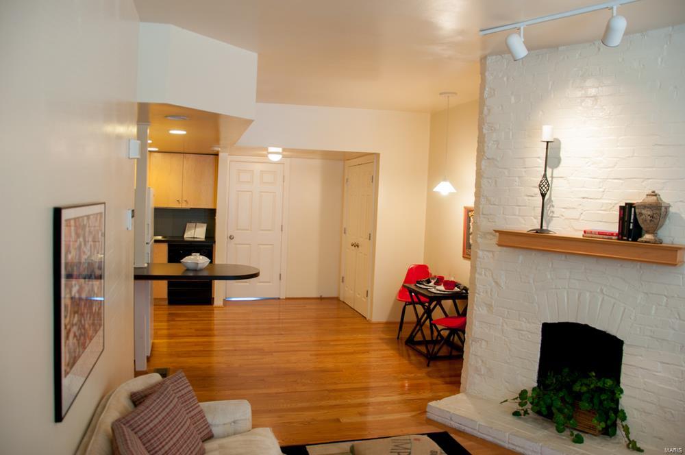 North Boyle Avenue Condos - Residential