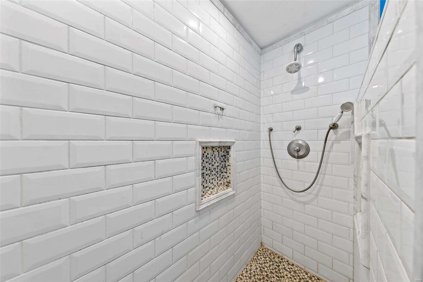 Benton Bl 2768 - Residential