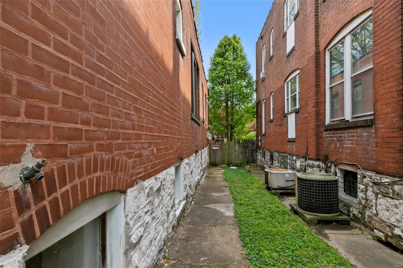 Benton Bl 2768 - Residential