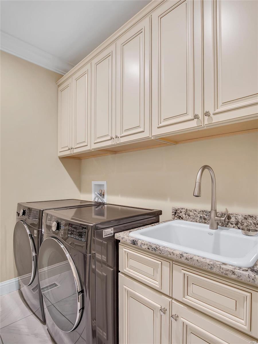 10441 Lylewood Drive - Residential