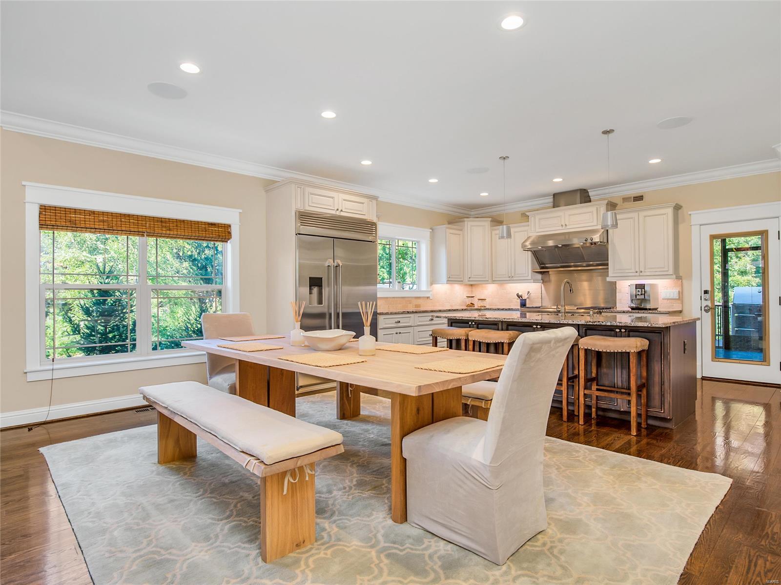 10441 Lylewood Drive - Residential