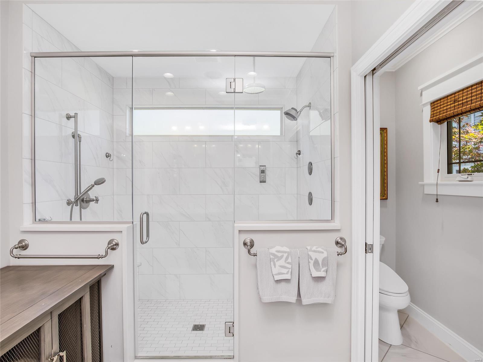 10441 Lylewood Drive - Residential