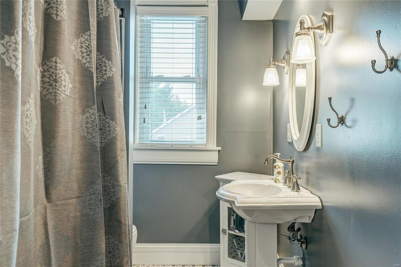 Alonzo K Floridas Sub In East Kirkwood - Residential