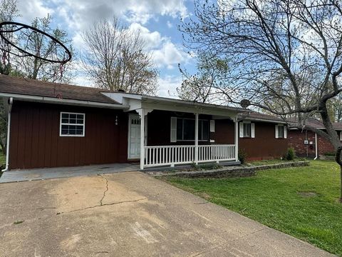 146 Hampton Court, Poplar Bluff, MO 63901 - #: 25023252