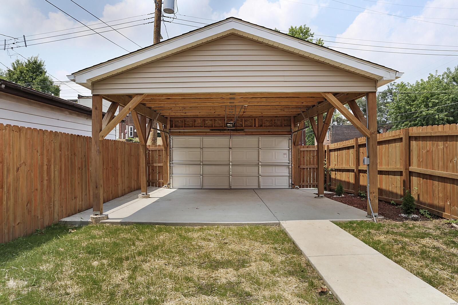 St Louis Commons Add - Residential
