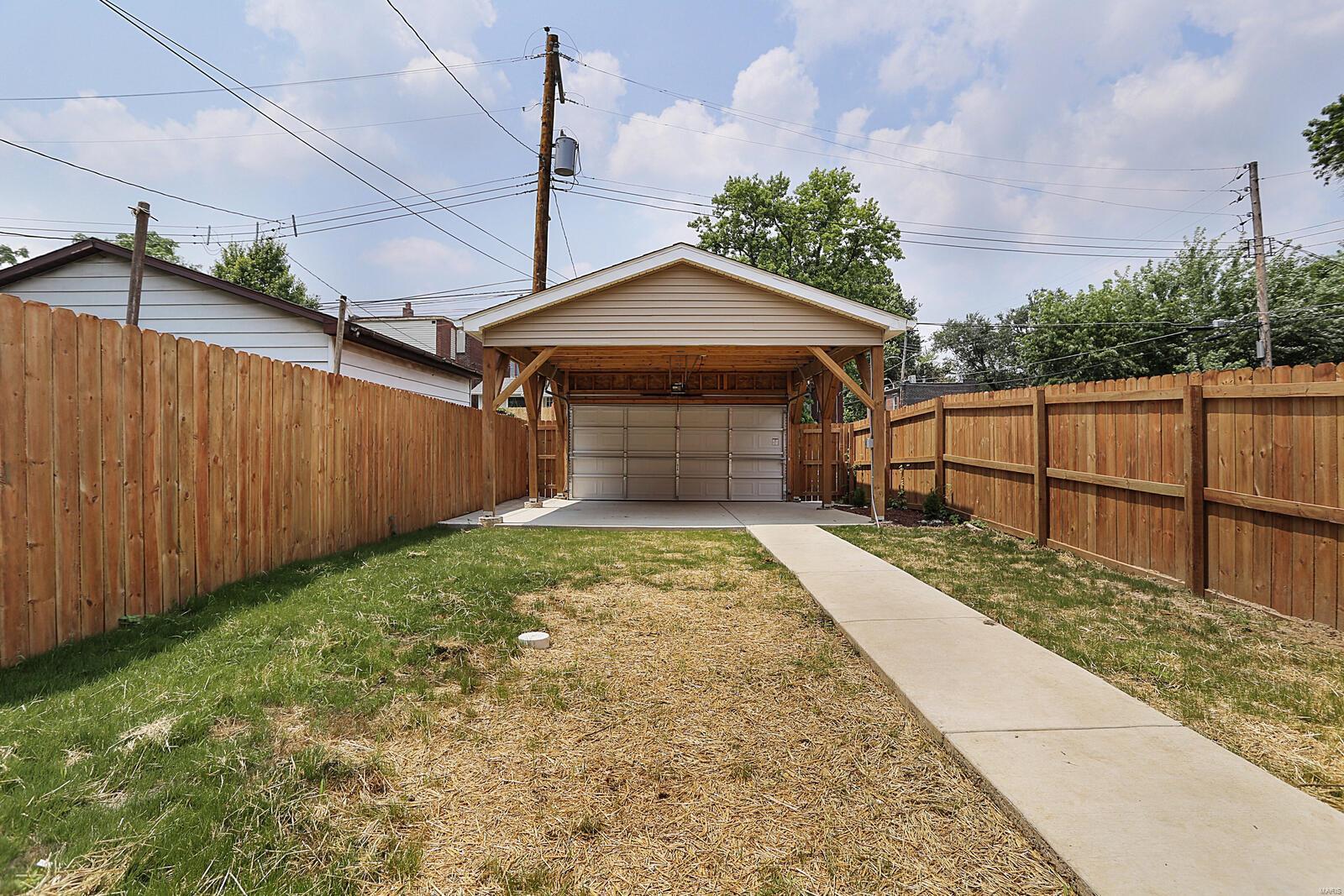 St Louis Commons Add - Residential