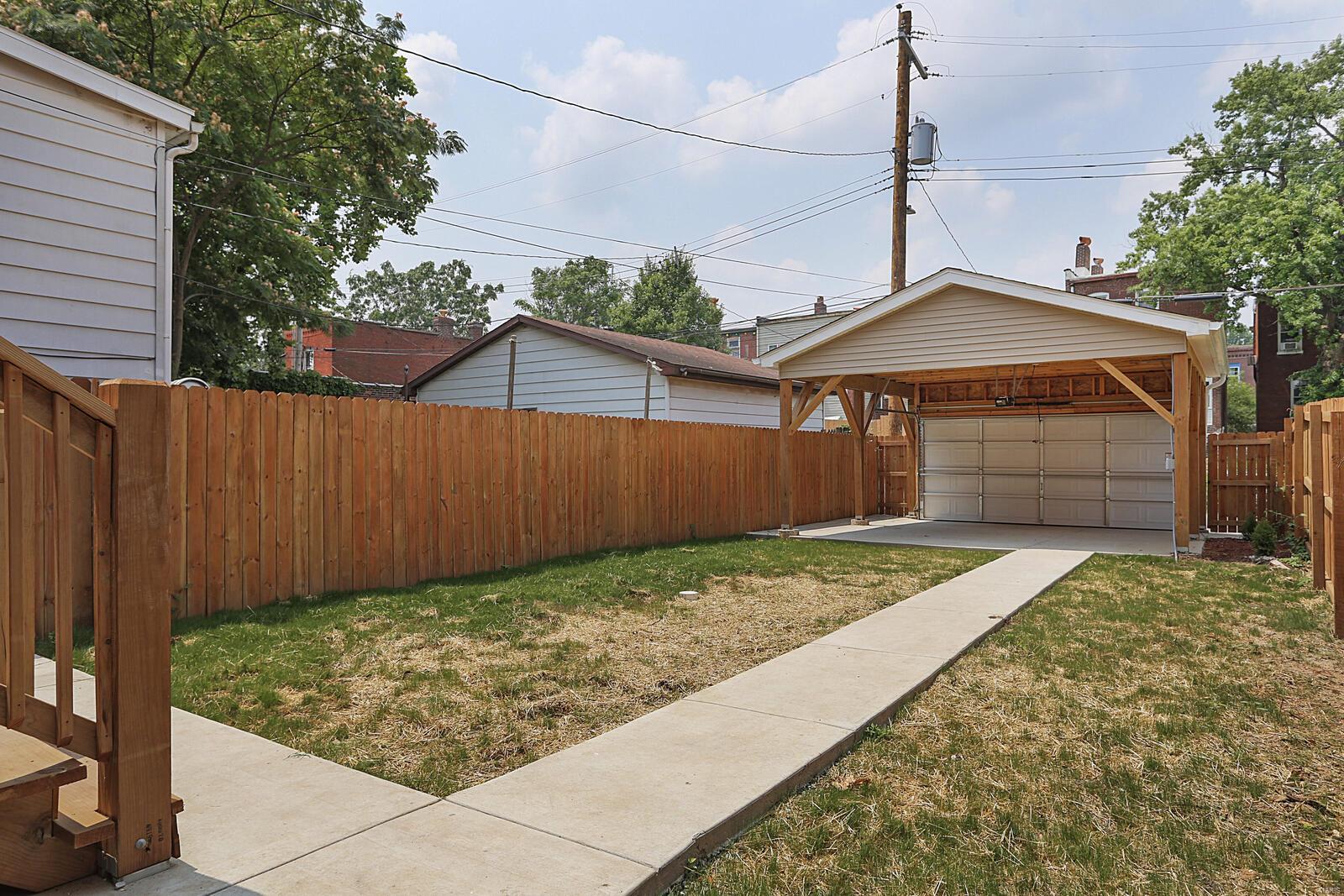 St Louis Commons Add - Residential