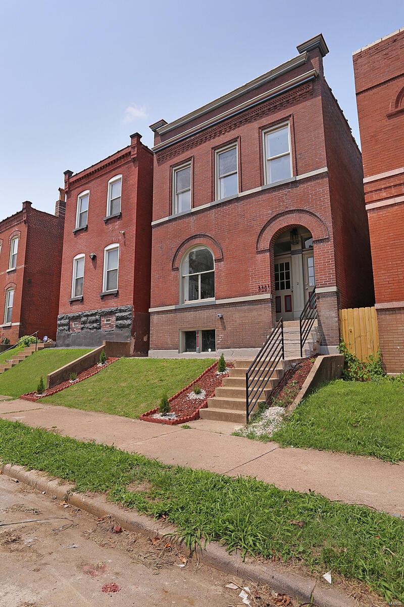 St Louis Commons Add - Residential