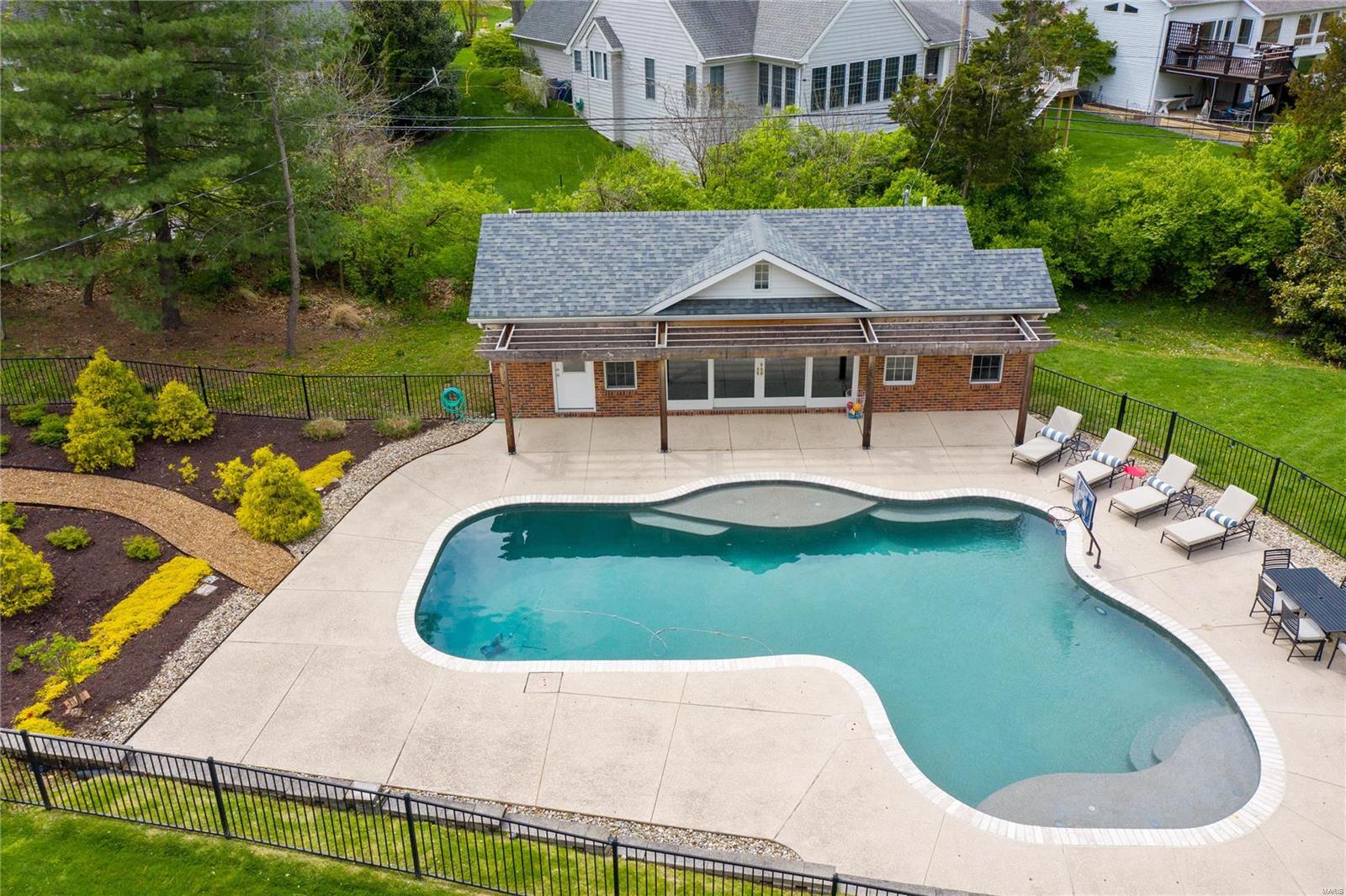 Twin Fawns Estates 4 - Residential