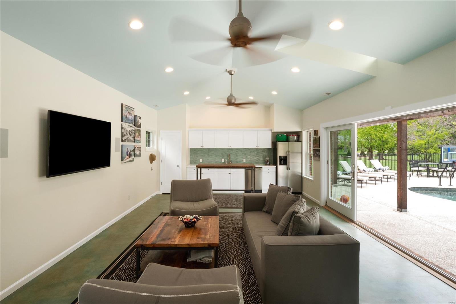 Twin Fawns Estates 4 - Residential