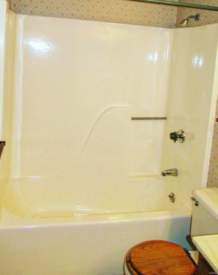 Suncrest Condo Ph Two - Residential