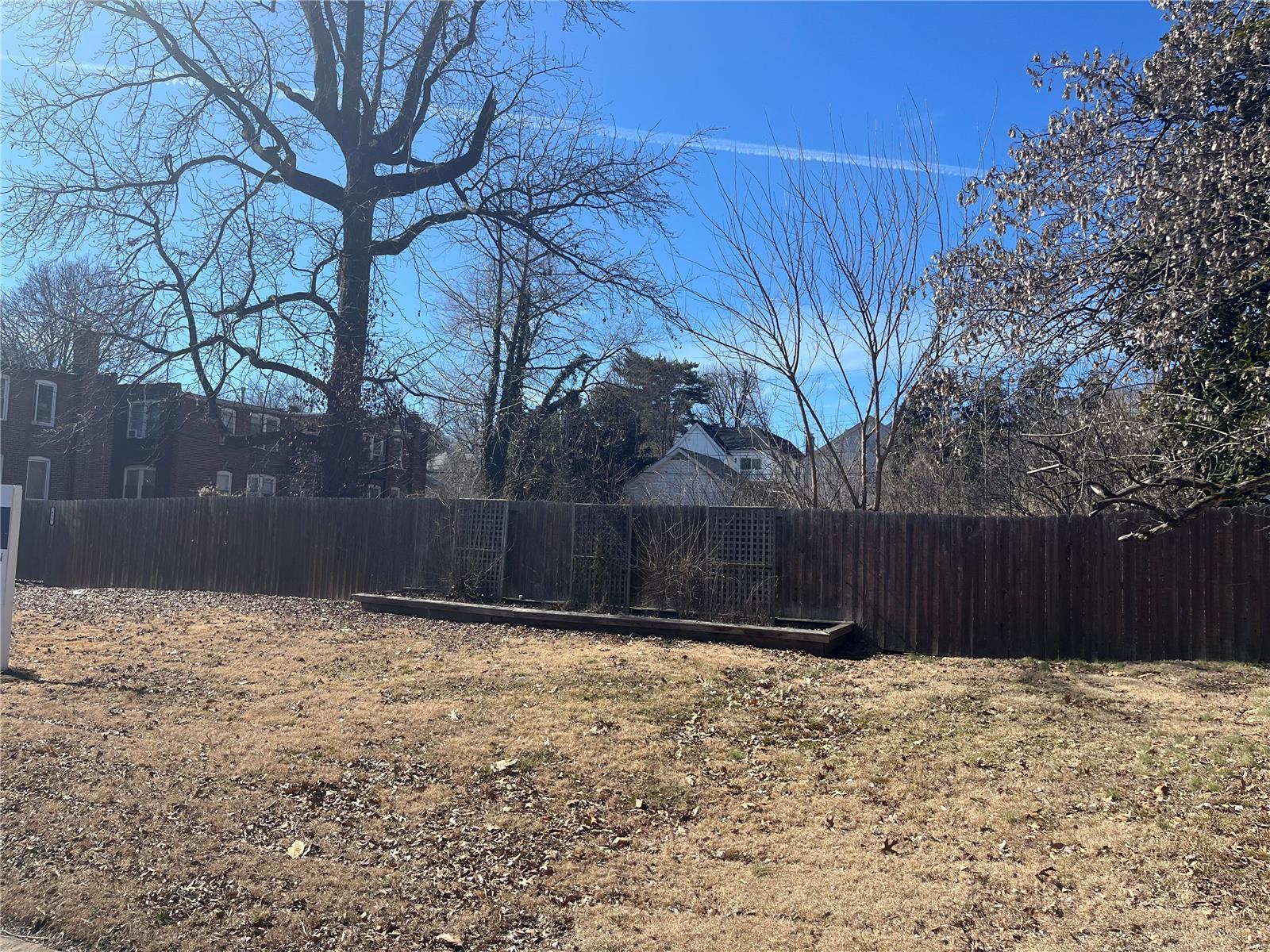 415 N Hanley Road