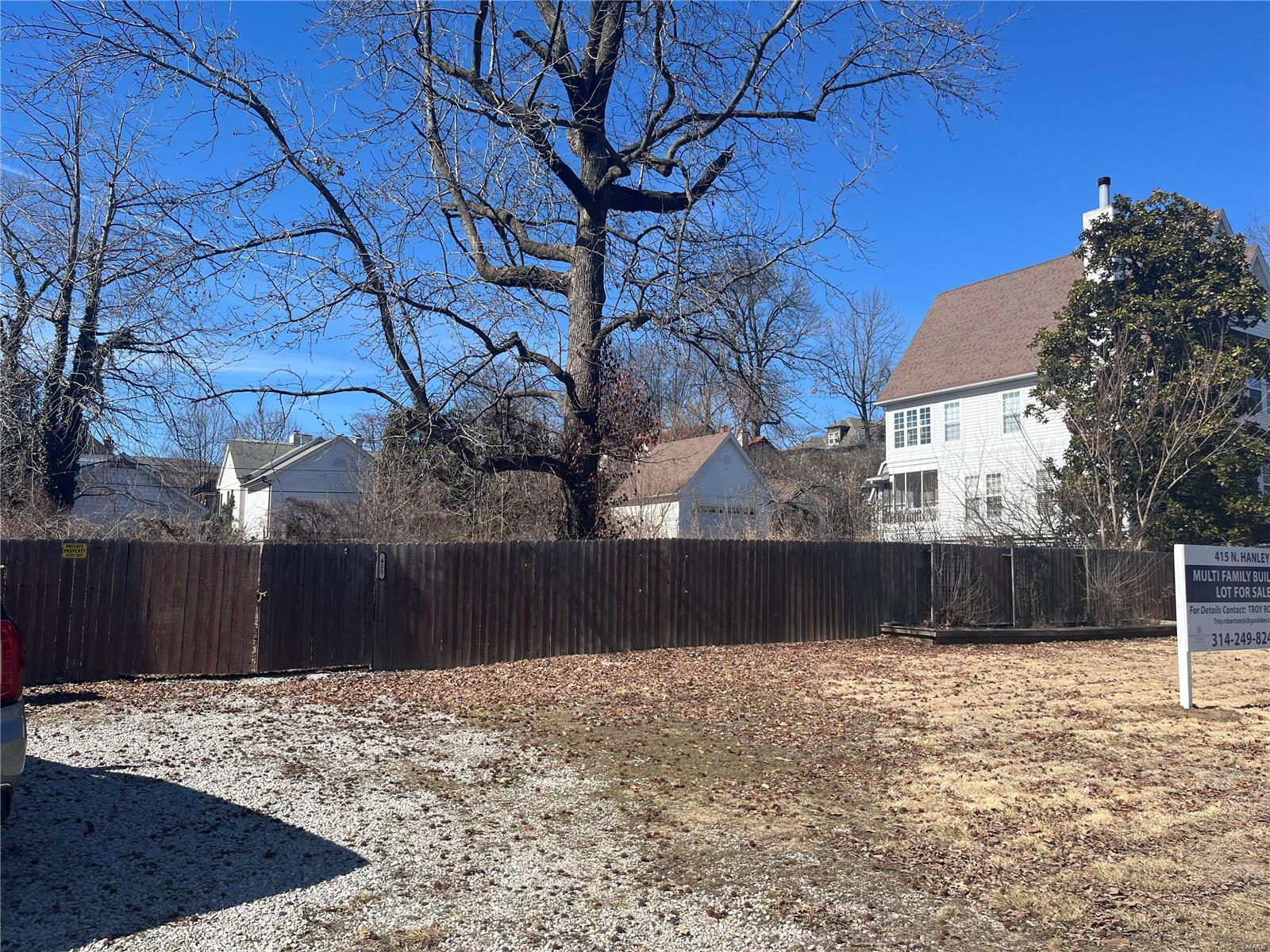 415 N Hanley Road