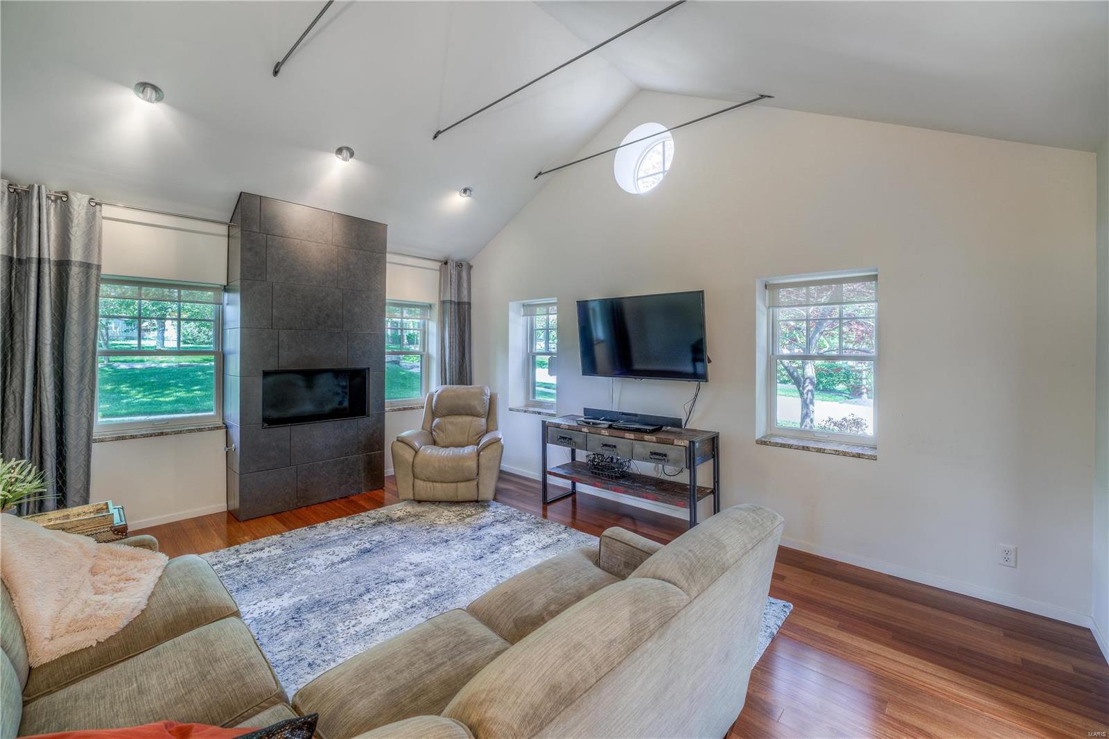 Manors Of Hill Trail Condo The - Residential