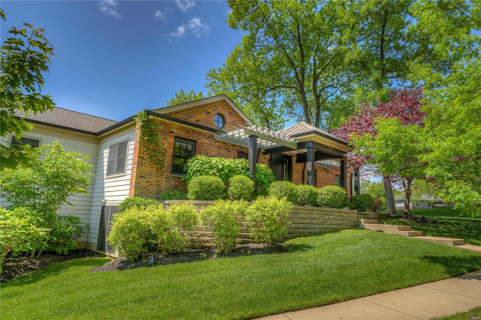 Manors Of Hill Trail Condo The - Residential