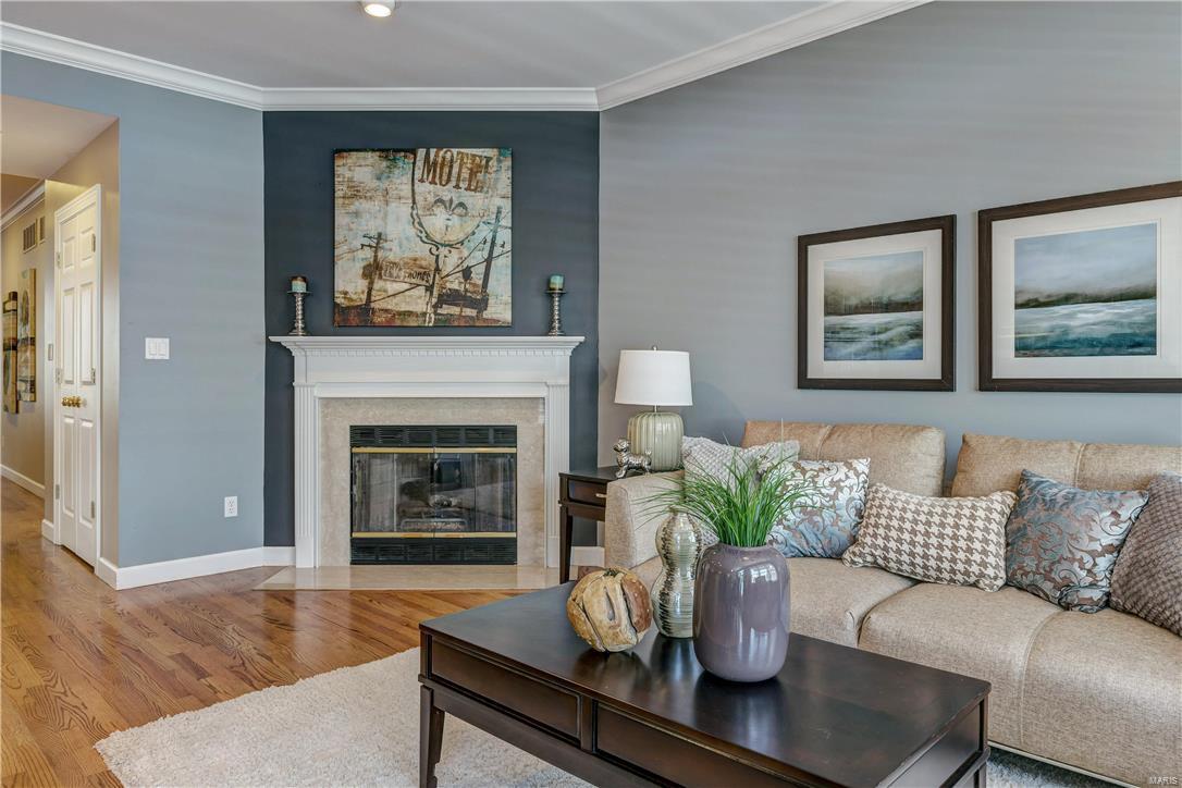 Forest Court Twnhms A Condo - Residential