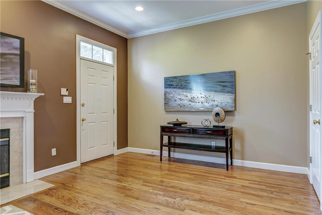 Forest Court Twnhms A Condo - Residential