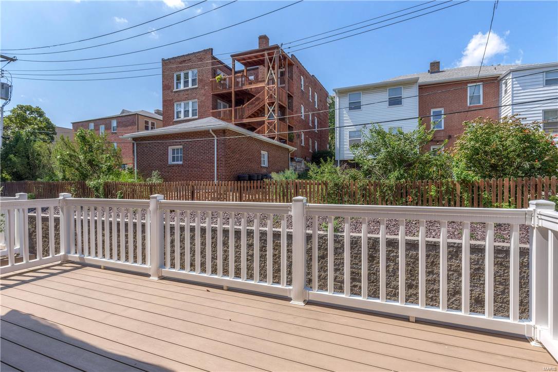 Forest Court Twnhms A Condo - Residential