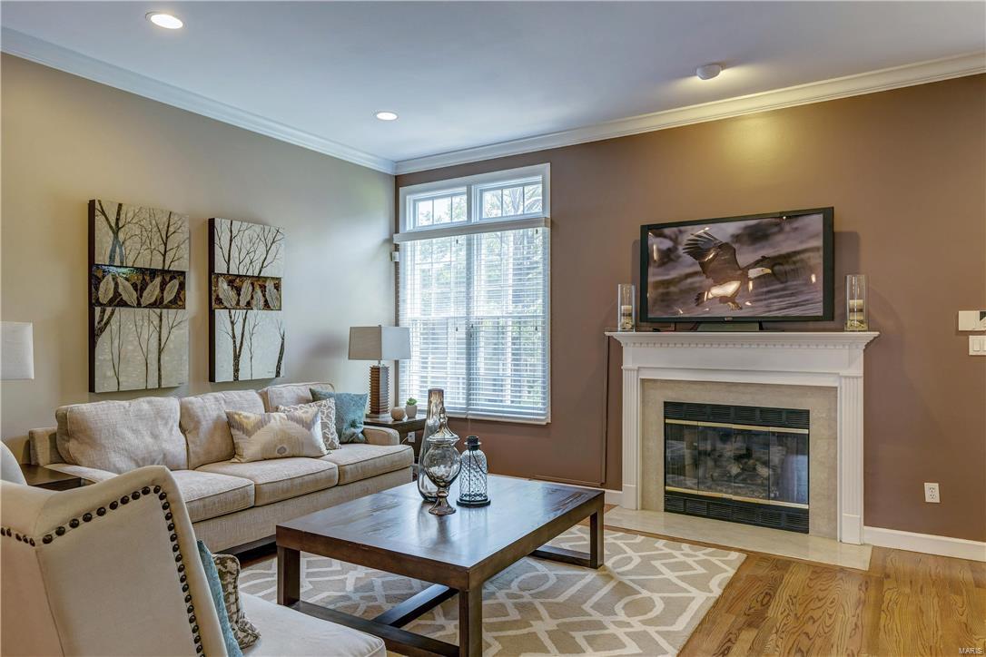 Forest Court Twnhms A Condo - Residential