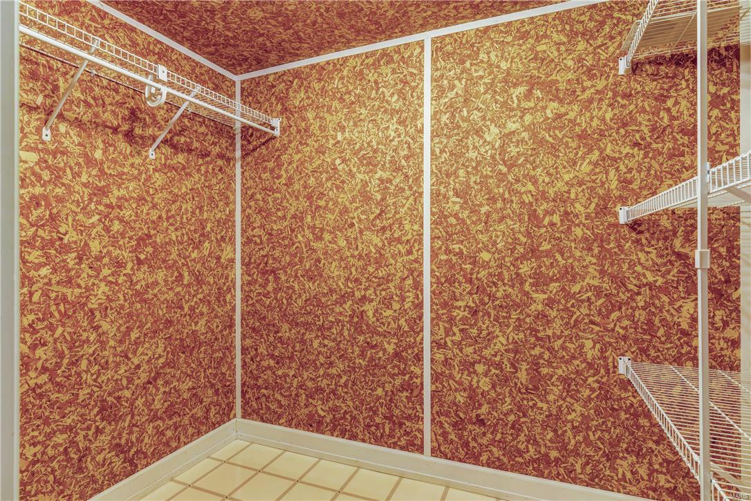 Forest Court Twnhms A Condo - Residential