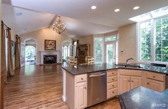 Kingspointe - Residential