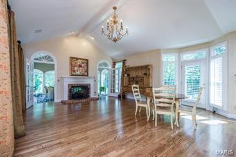 Kingspointe - Residential