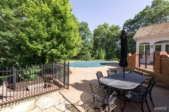 Kingspointe - Residential