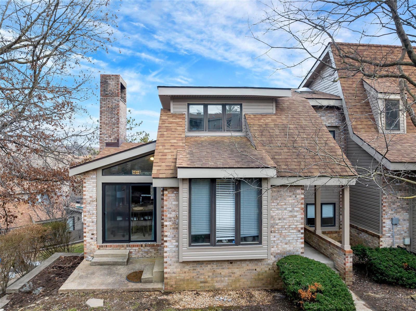 Unincorporated, Missouri 63131, United States, 3 Bedrooms Bedrooms, ,3 BathroomsBathrooms,Residential,Active,83674