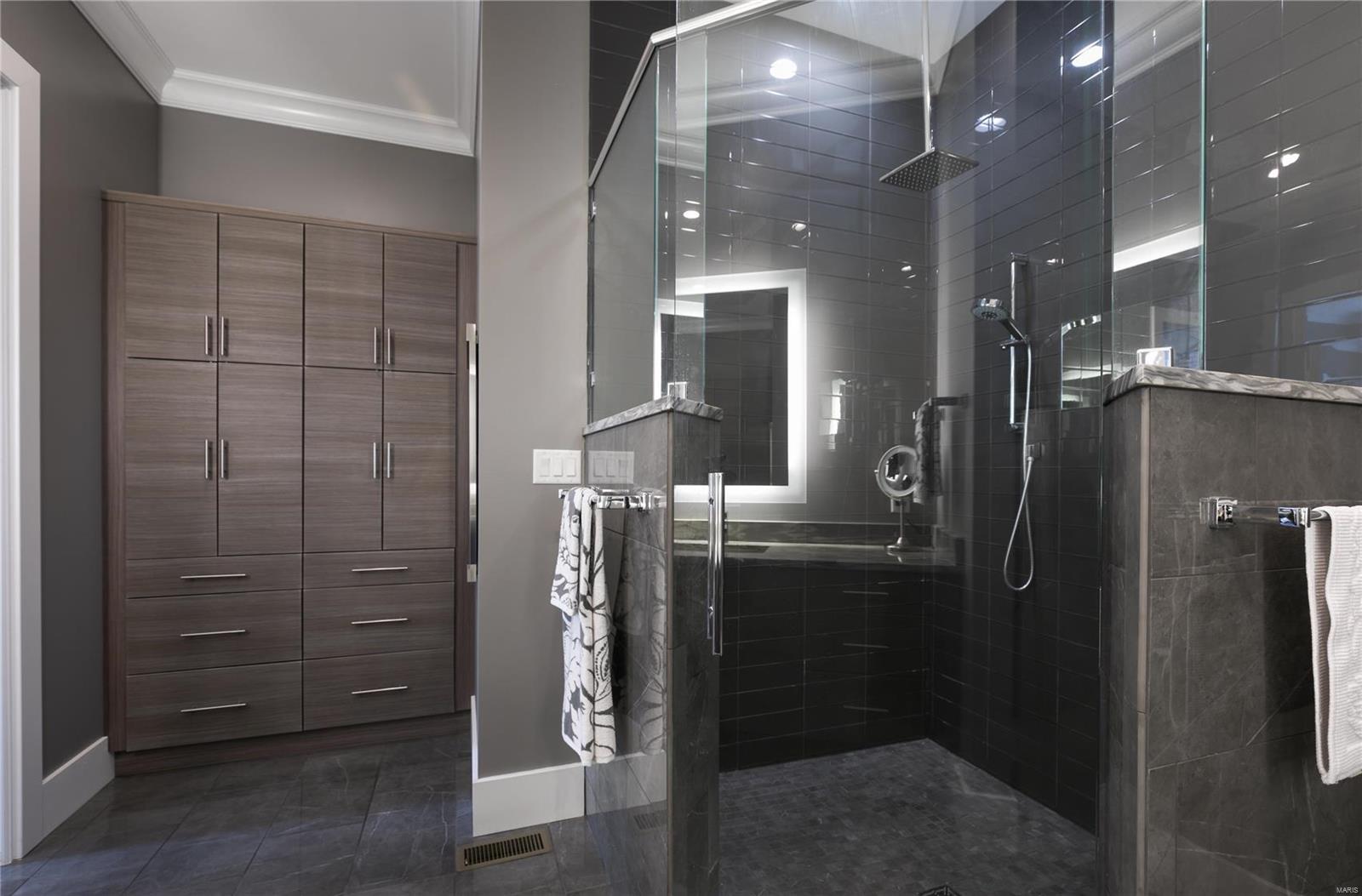 Mississippi Place Townhomes - Residential