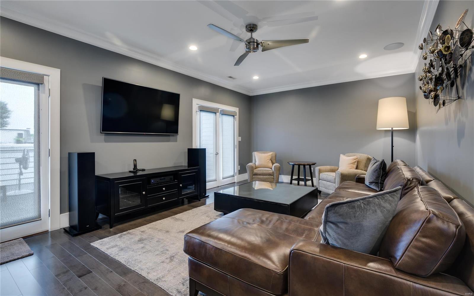 Mississippi Place Townhomes - Residential