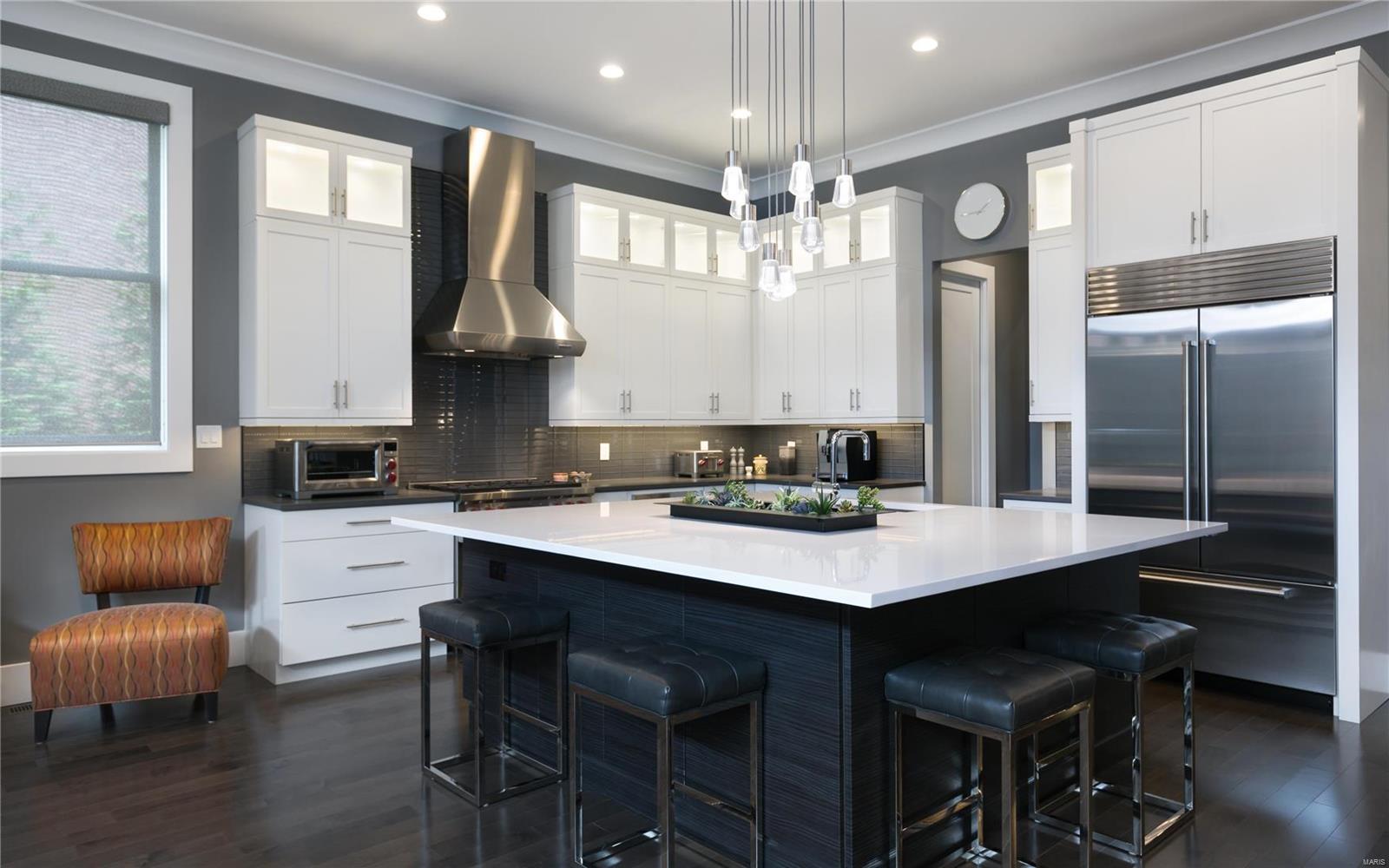 Mississippi Place Townhomes - Residential