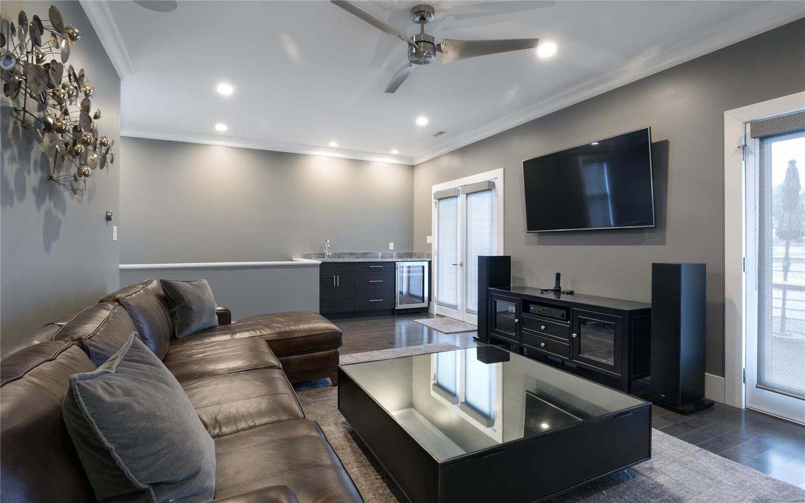 Mississippi Place Townhomes - Residential