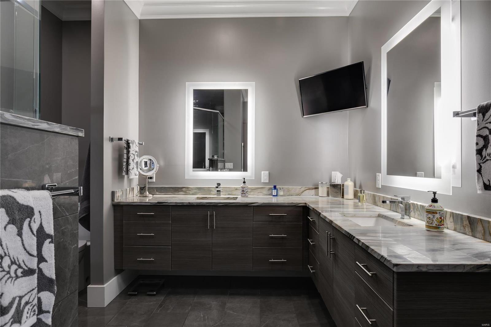 Mississippi Place Townhomes - Residential