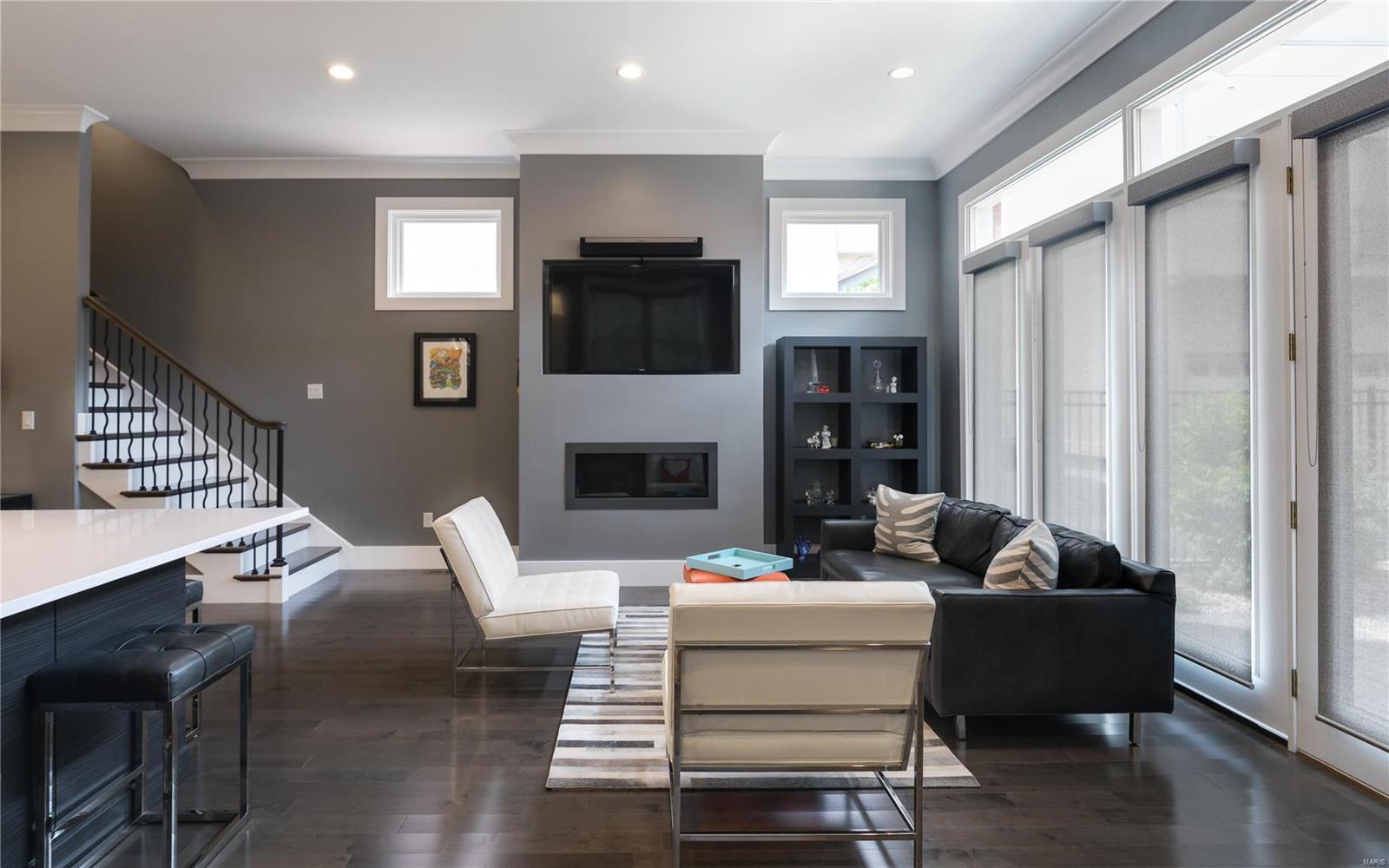 Mississippi Place Townhomes - Residential