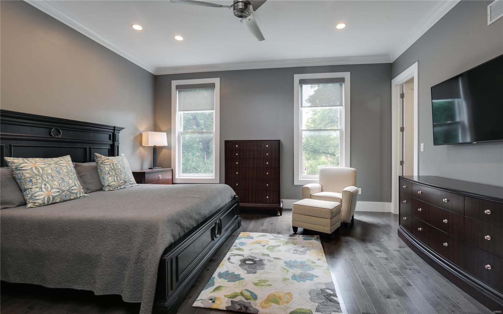 Mississippi Place Townhomes - Residential