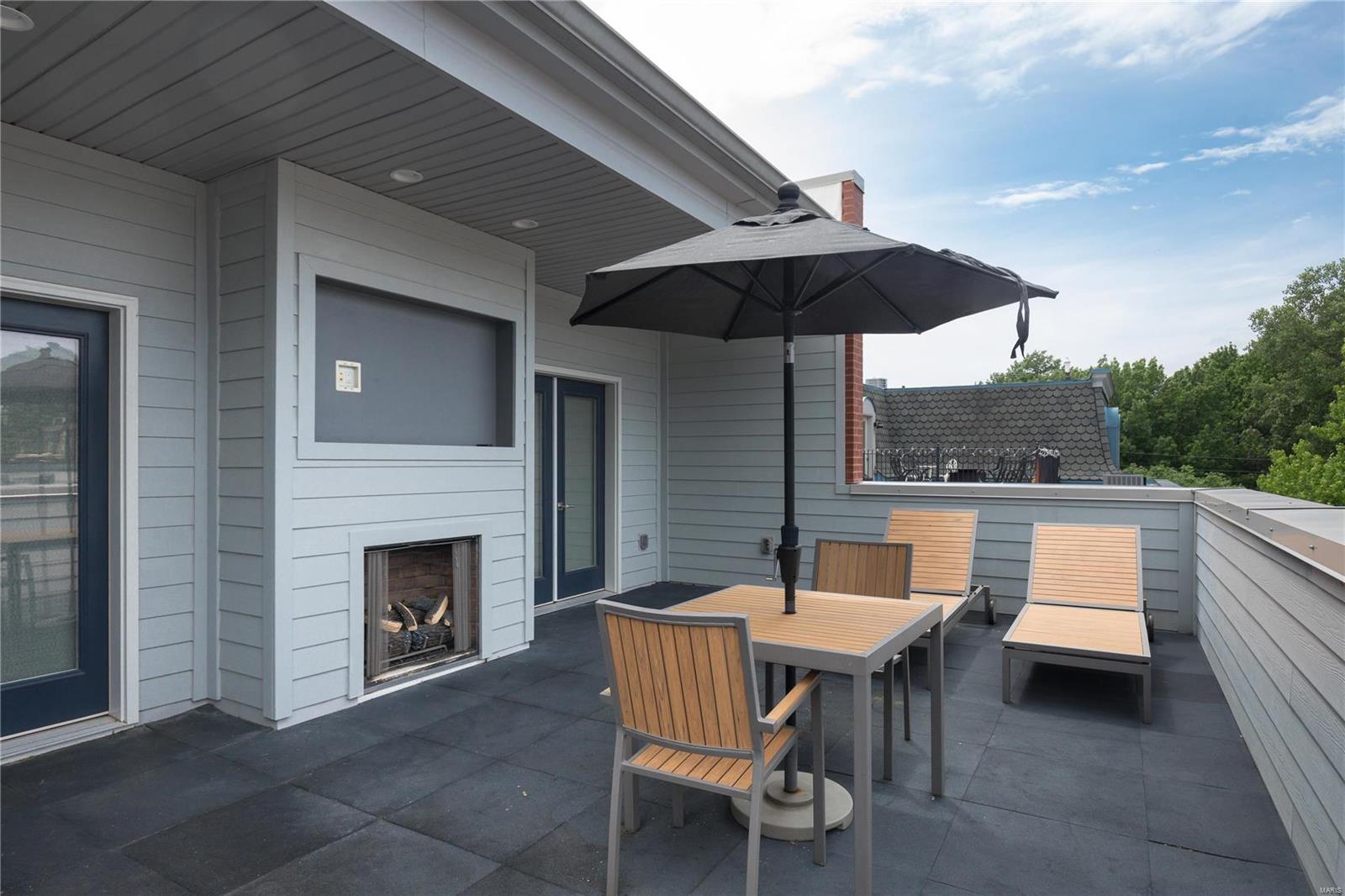 Mississippi Place Townhomes - Residential