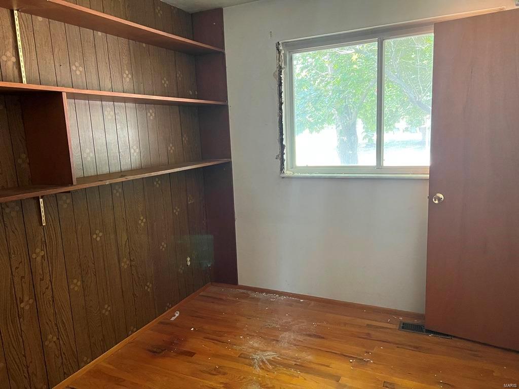 Creve Coeur Meadows - Residential