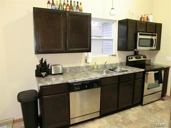 Cross Pointe Estates - Residential