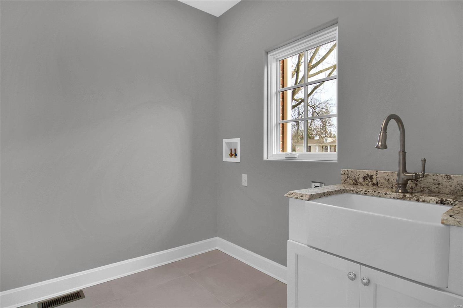 Berkley Manor 1 - Residential