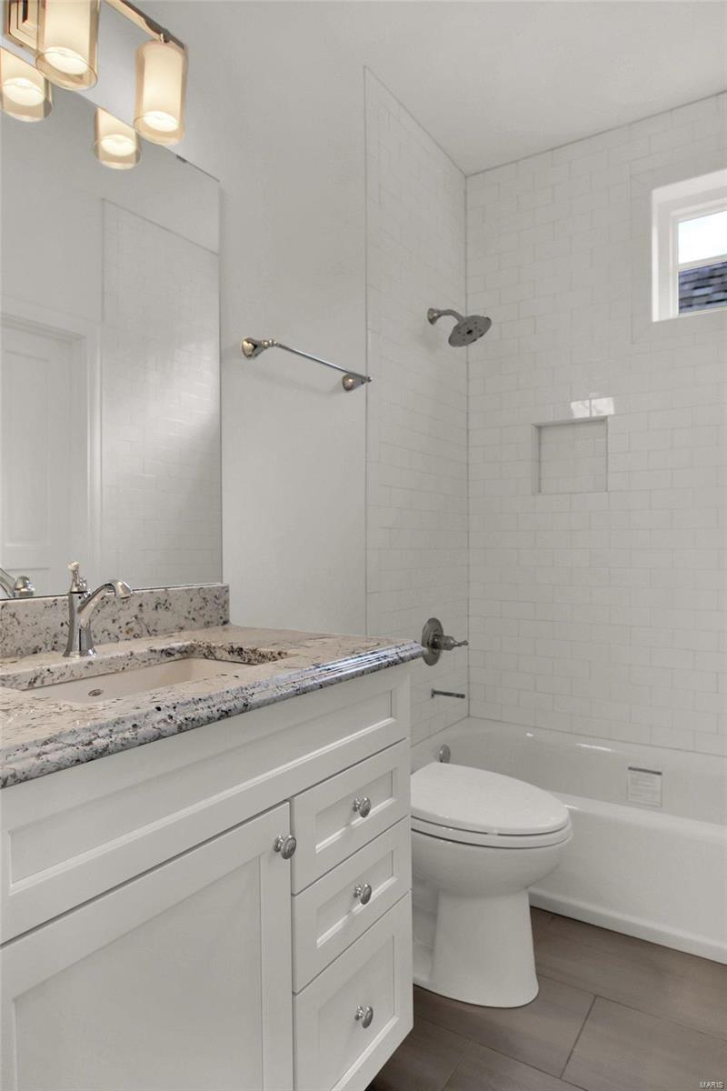 Berkley Manor 1 - Residential