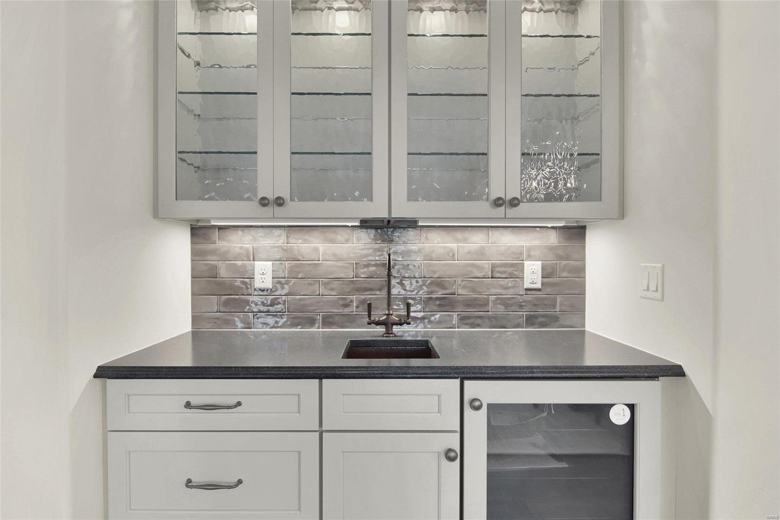 Berkley Manor 1 - Residential