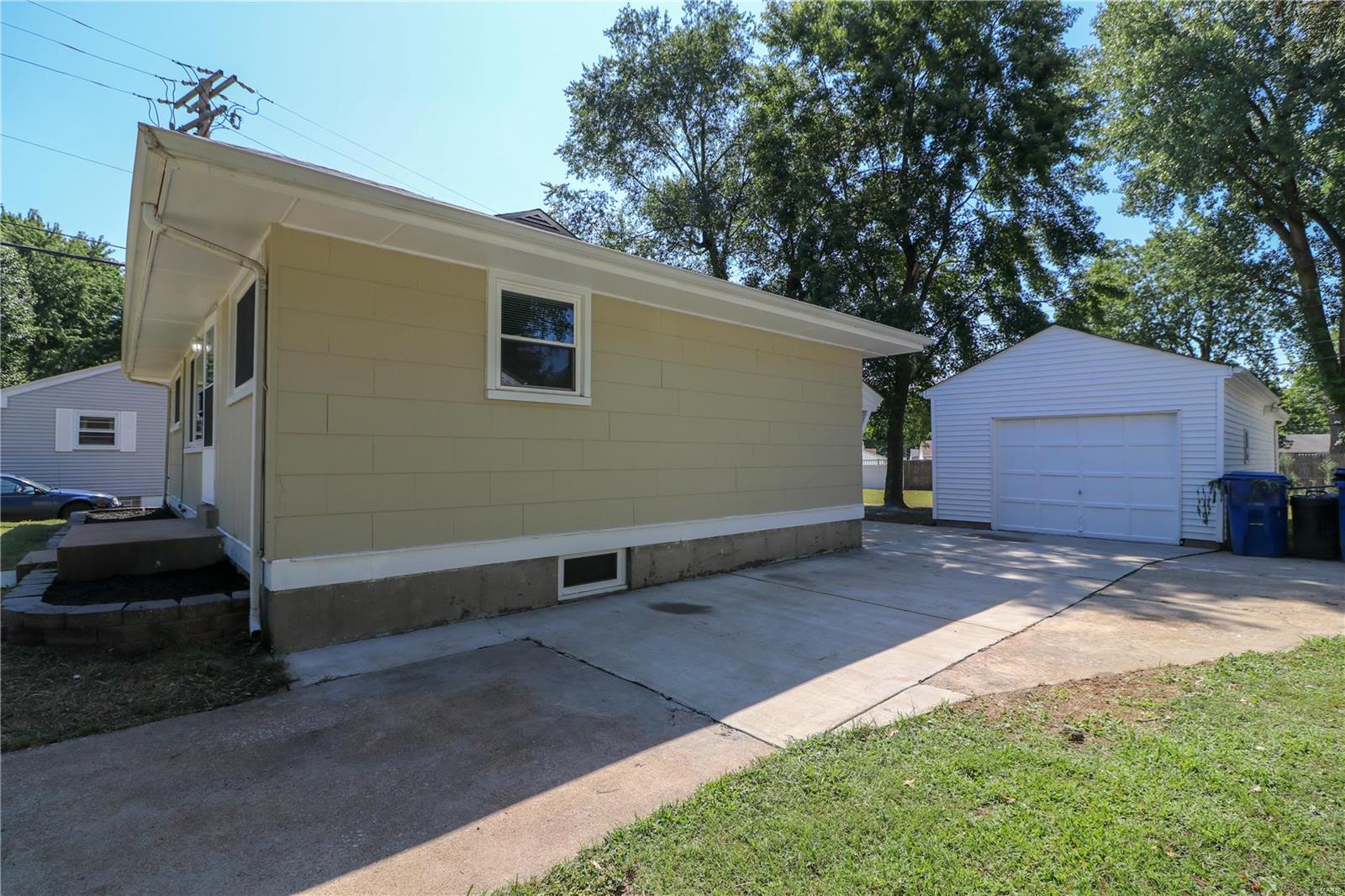 Loyola Terrace - Residential