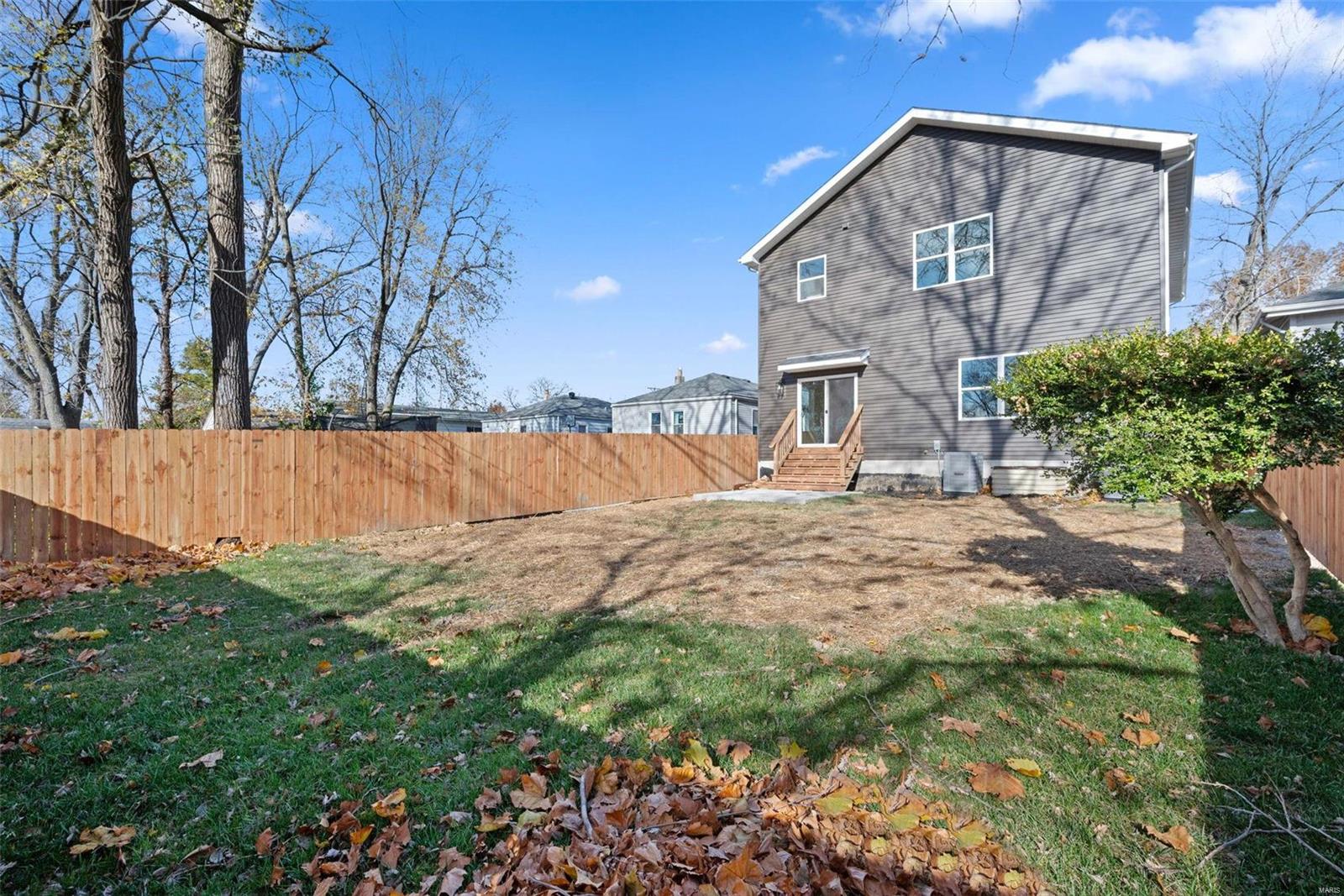 St Louis, Missouri 63127, United States, 4 Bedrooms Bedrooms, ,3 BathroomsBathrooms,Residential,Pending,24721