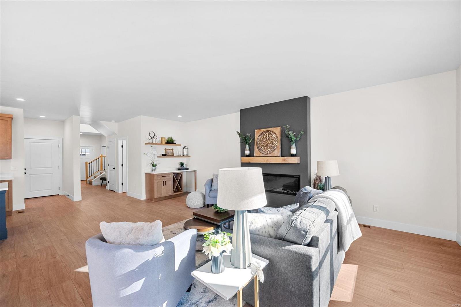 St Louis, Missouri 63127, United States, 4 Bedrooms Bedrooms, ,3 BathroomsBathrooms,Residential,Pending,24721