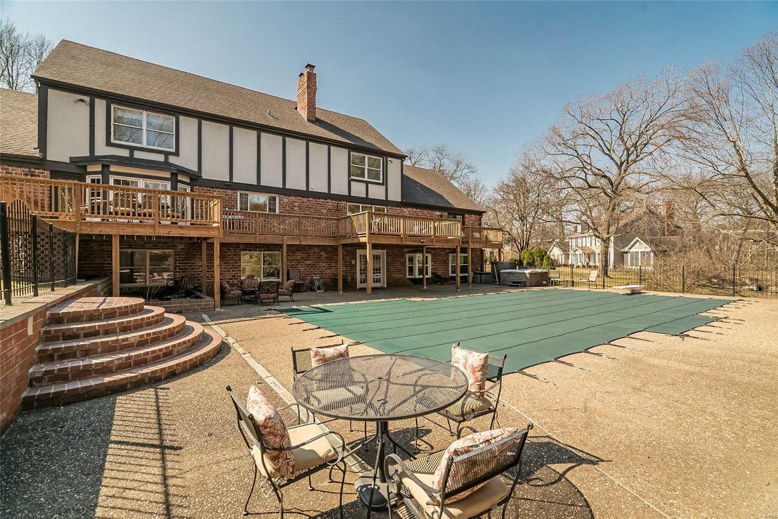 Strathmore 1 - Residential