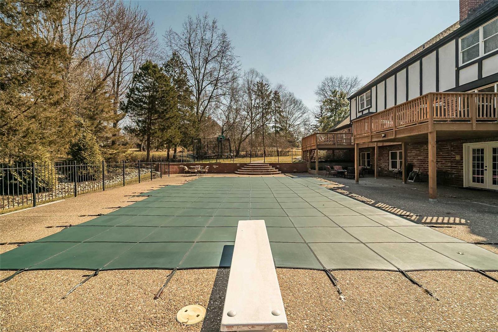 Strathmore 1 - Residential